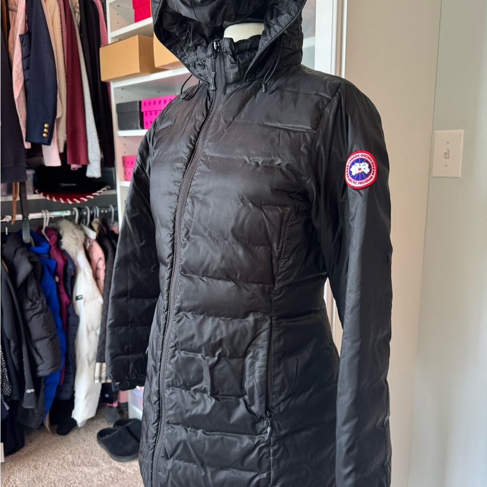 Canada Goose Black Puffer
Lightweight Camp Hooded Jacket